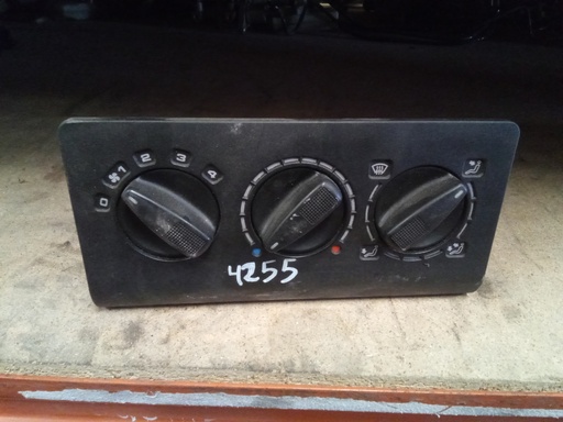 [1H0820045C] Mando aire acondicionado seat Ibiza '97