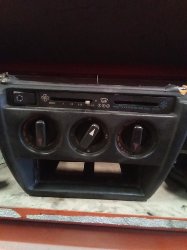 Mando aire acondicionado mercedes 190 w201 '87