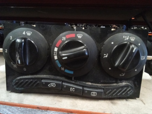 [1688300485] Mando aire acondicionado Mercedes clase a w168 '97