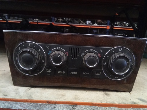 [A2038301785] Mando aire acondicionado Mercedes clase c w203 '05