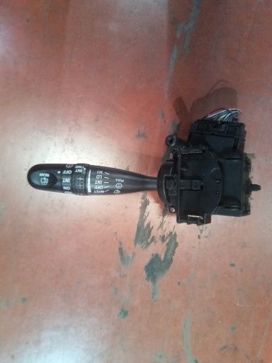 [173699] Mandos de limpiaparabrisas toyota corolla '03