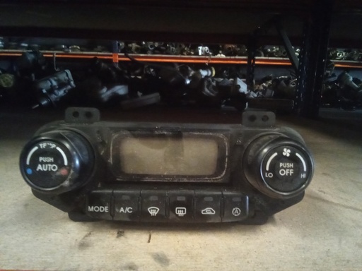 Mando climatizador Kia sportage '05