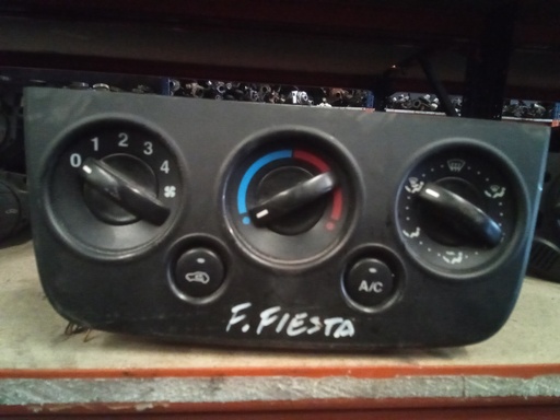 Mando aire acondicionado Ford fiesta '05