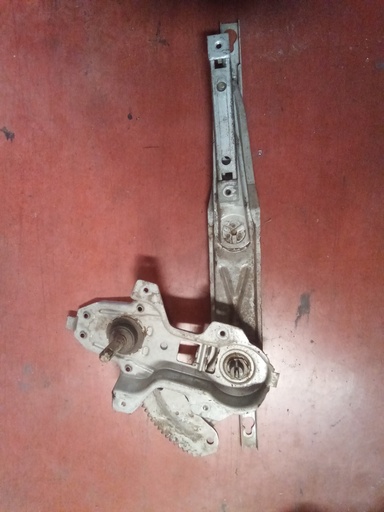 Elevalunas trasero izquierdo manual honda Civic '99