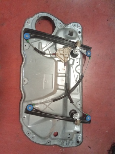 Elevalunas delantero izquierdo 3p Volkswagen polo '04