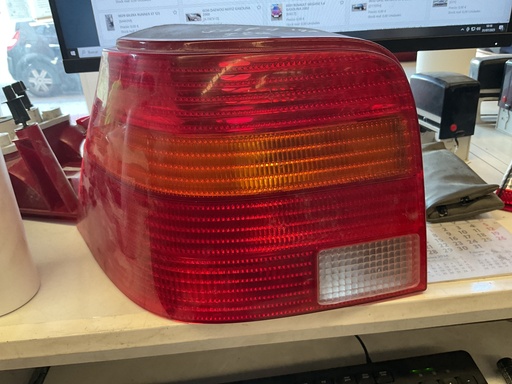 [1J6945095Q] Piloto derecho Volkswagen golf IV ‘97