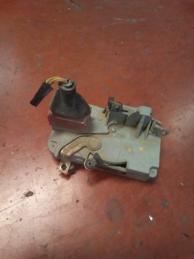 Cerradura delantera derecha Peugeot 406 '95