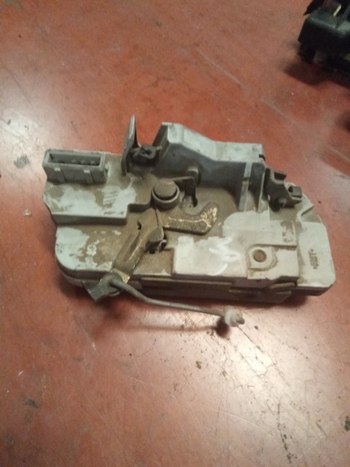 Cerradura trasera derecha Peugeot 406 '04