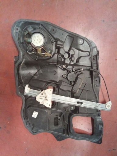 Elevalunas delantero izquierdo mazda 3 '03