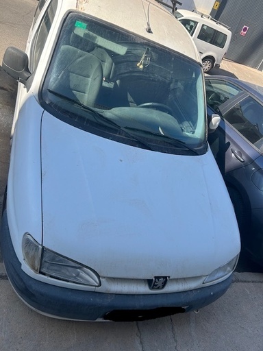 [D-WJZ] 0212 PEUGEOT PARTNER 1.9 D 2000