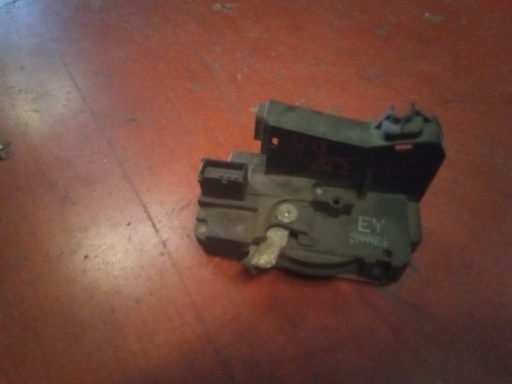 Cerradura delantera derecha Opel Astra g '98