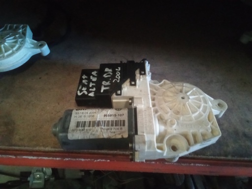 [1K0959704B] Motor elevalunas trasero derecho seat Altea '04