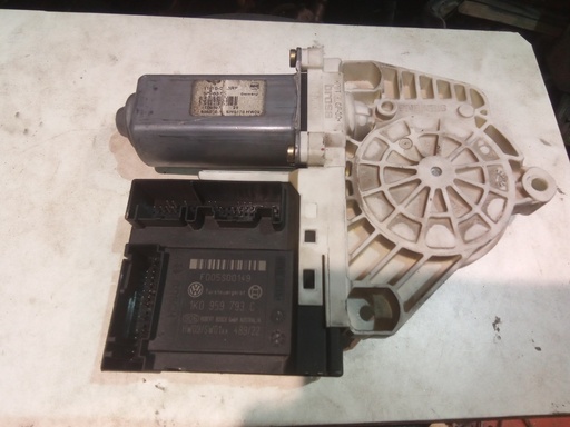 [1K0959793C 1K0959792C] Motor elevalunas delantero derecho seat Toledo '07