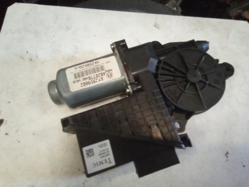[6Y2959802] Motor elevalunas delantero izquierdo skoda Fabia '00