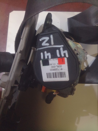 Cinturon delantero izquierdo opel astra j '12