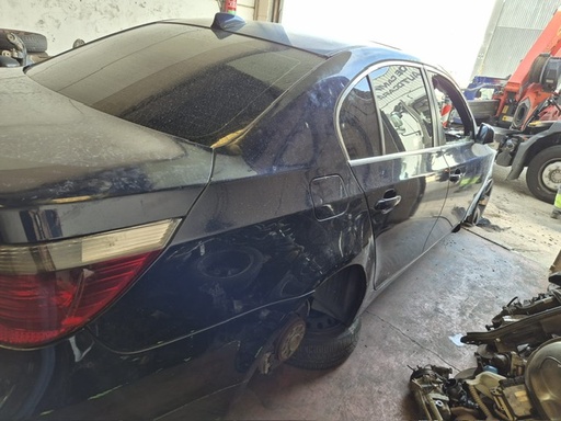 [(D) 30-6D-2] 0289 BMW 530DA E60 3.0 2003