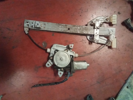 Elevalunas trasero izquierdo Nissan Xtrail '03