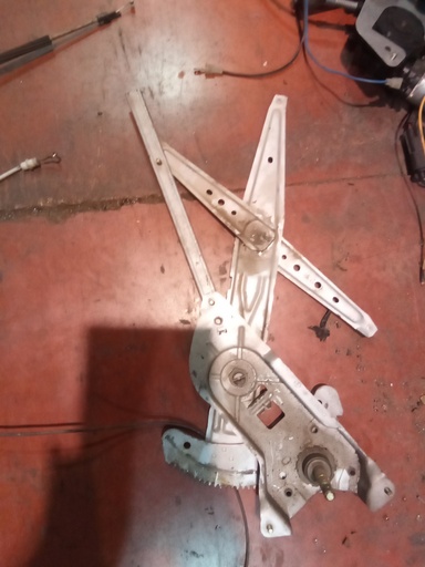 Elevalunas delantero izquierdo manual Renault Kangoo '00