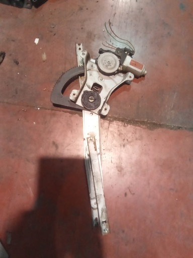 Elevalunas delantero derecho Daewoo kalos '03