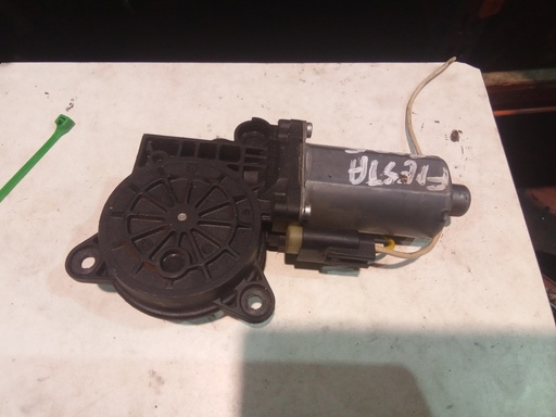 Motor elevalunas delantero izquierdo Ford fiesta '02