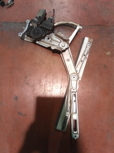 [90579571] Elevalunas delantero izquierdo Opel Zafira a '00