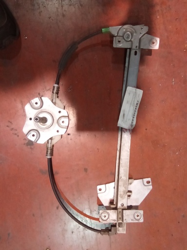 Elevalunas trasero derecho manual Mitsubishi carisma '97