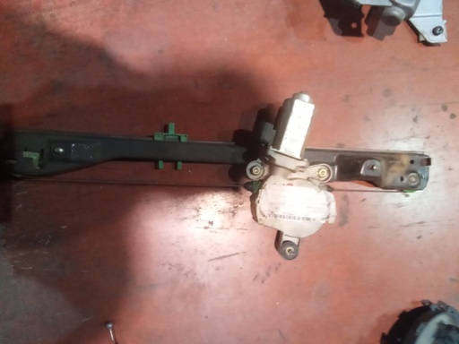 Elevalunas delantero izquierdo Fiat punto '02