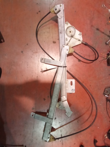 Elevalunas delantero derecho Peugeot 307cc '05