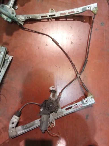 Elevalunas delantero izquierdo 3p Peugeot 206 '02