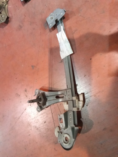 Elevalunas trasero derecho manual  peugeot 206 '00