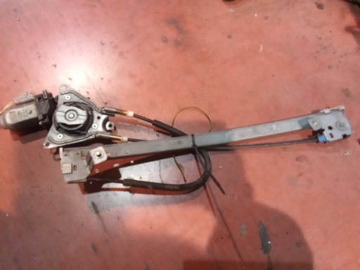 Elevalunas delantero derecho Peugeot 106 '96