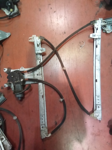 Elevalunas delantero derecho citroen Xsara picasso '01