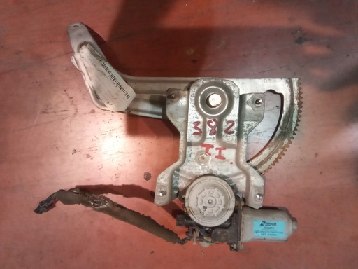 Elevalunas trasero izquierdo Kia rio '03