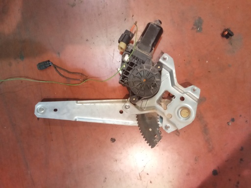 Elevalunas trasero izquierdo Hyundai getz '04