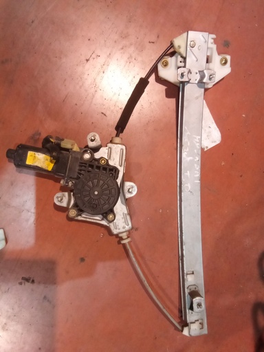 Elevalunas trasero derecho Hyundai accent '03