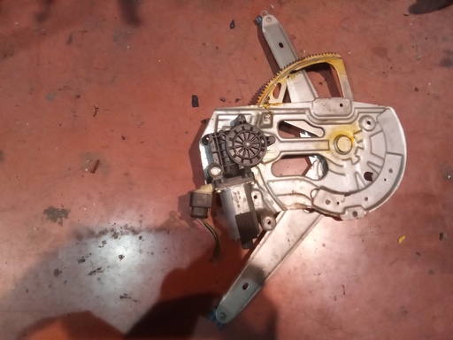 Elevalunas delantero derecho Volvo s60 '01