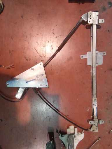 Elevalunas delantero derecho Ford tránsit connect '05