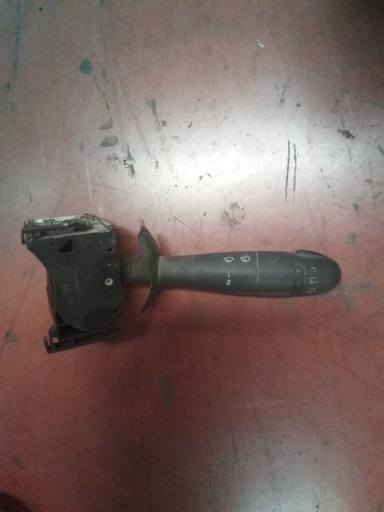 [8200070266] Mando de limpiaparabrisas renault trafic '06
