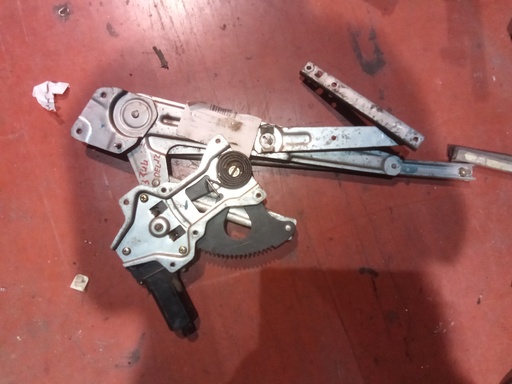 Elevalunas delantero izquierdo Hyundai galloper '98