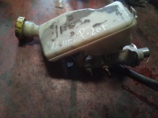 Bomba de freno peugeot 207 1.6 hdi '07