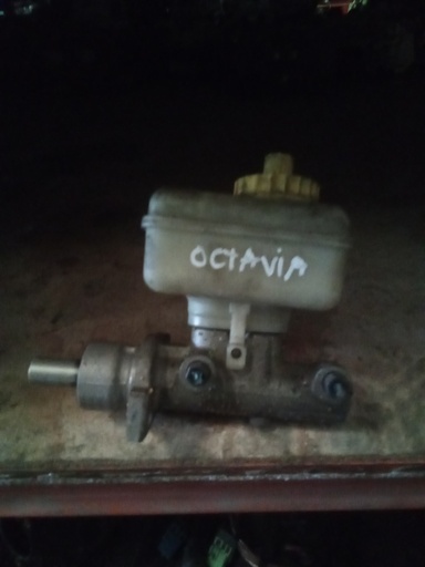 Bomba de freno skoda octavia 1.9 tdi '00
