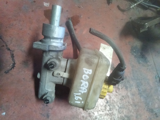 Bomba de freno Volkswagen Bora 1.9 tdi '02