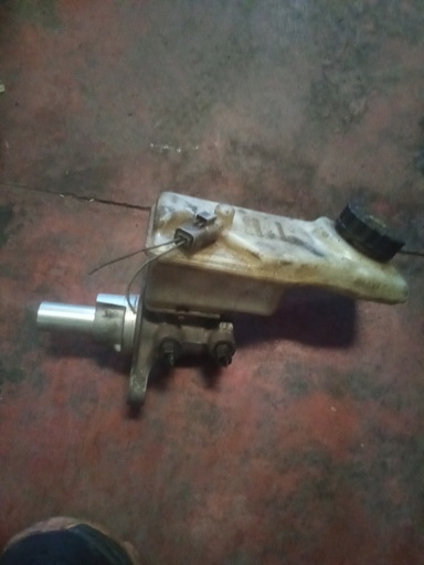 Bomba de freno Renault megane 1.9 dci '08