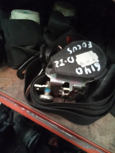 Cinturon trasero central  ford focus '98