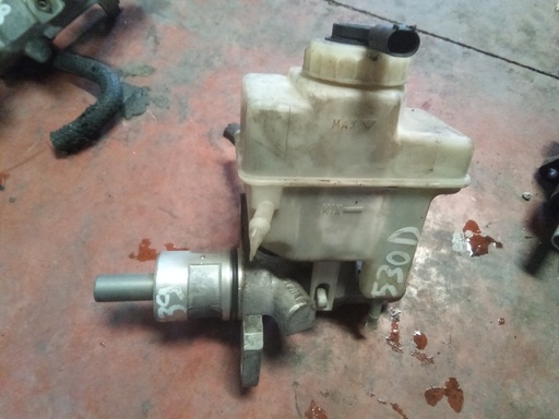 Bomba de freno BMW serie 5 3.0D '02