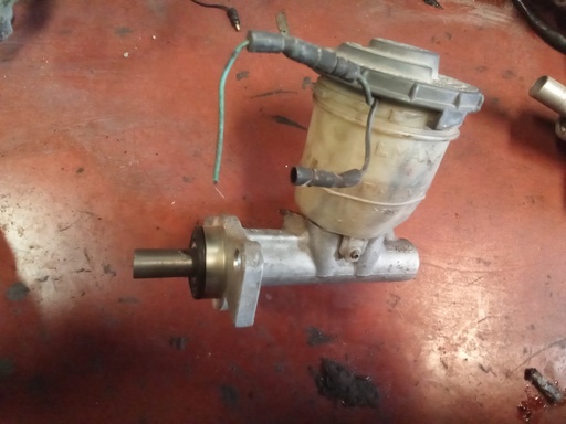 Bomba de freno rover 400 2.0 Di '96