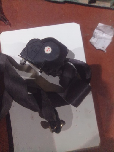 Cinturon trasero derecho fiat doblo '01