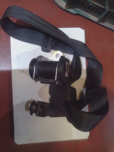 Cinturon trasero derecho fiat grande punto '13