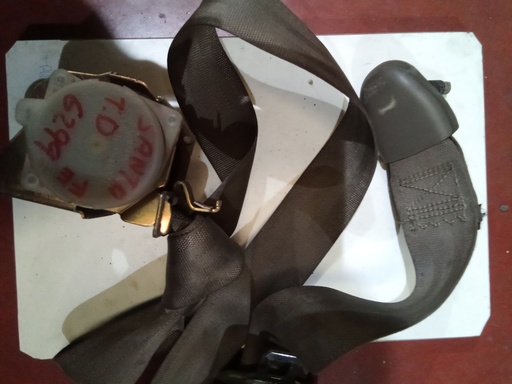 Cinturon trasero derecho hyundai santa fe '02