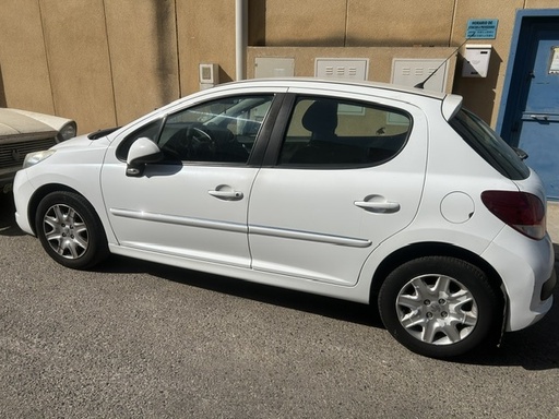 [D/8H01] 0550 PEUGEOT 207 1.4 HDI 2013